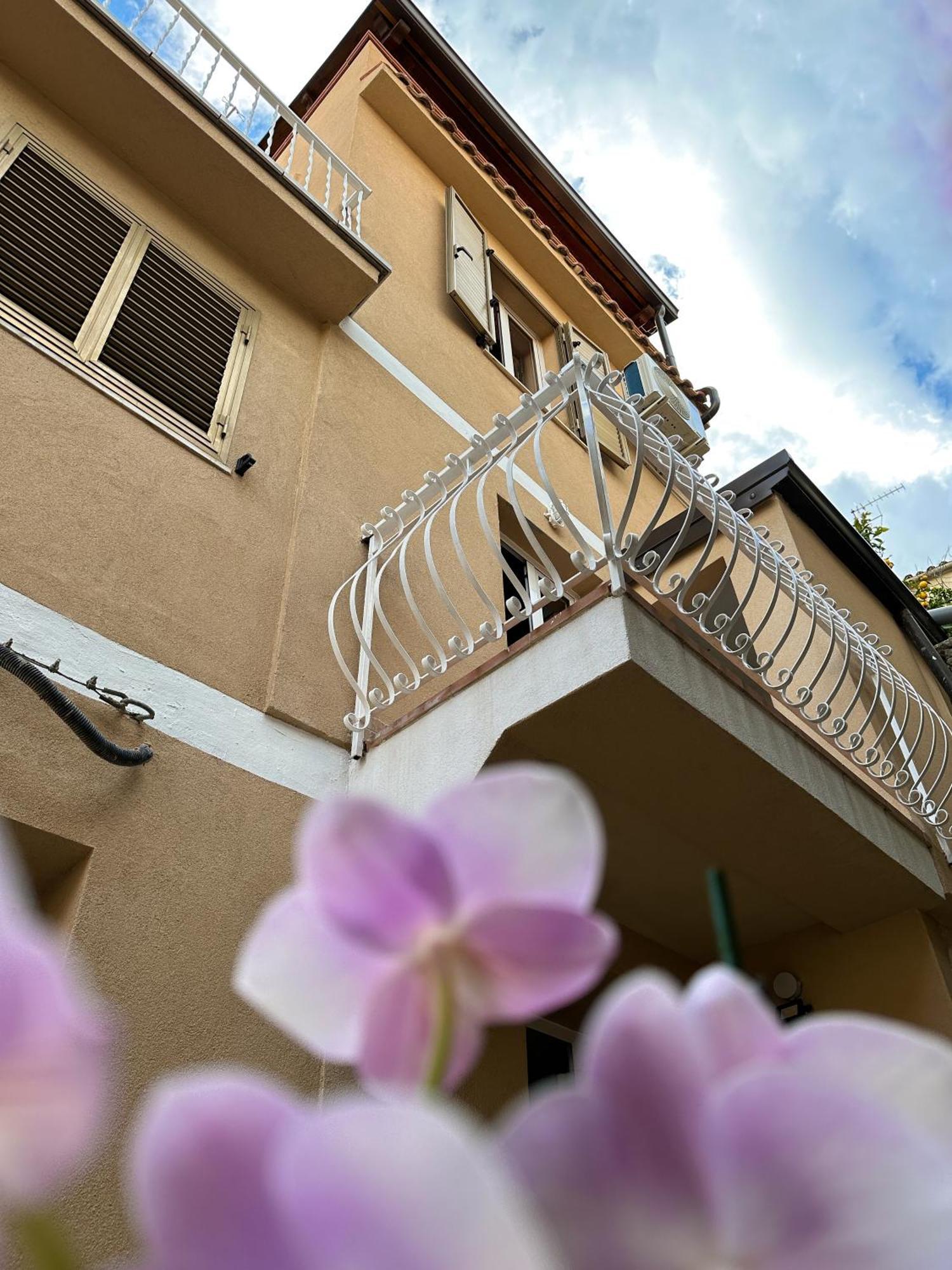 Ara Home Marcellinara Exterior photo